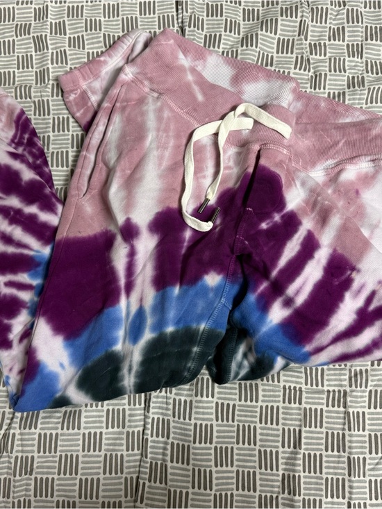 soulcycle Pants - soulcycle Kids Tie-Dye Joggers in Pink, Purple, Blue